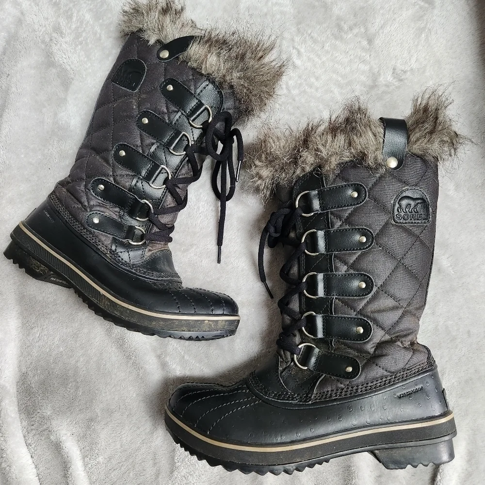 Sorel Tofino Womens 7 Boots Black Winter Waterproof Quilted Faux-Fur Trim